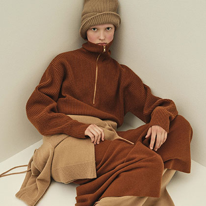 Strickware und Sweatshirts
